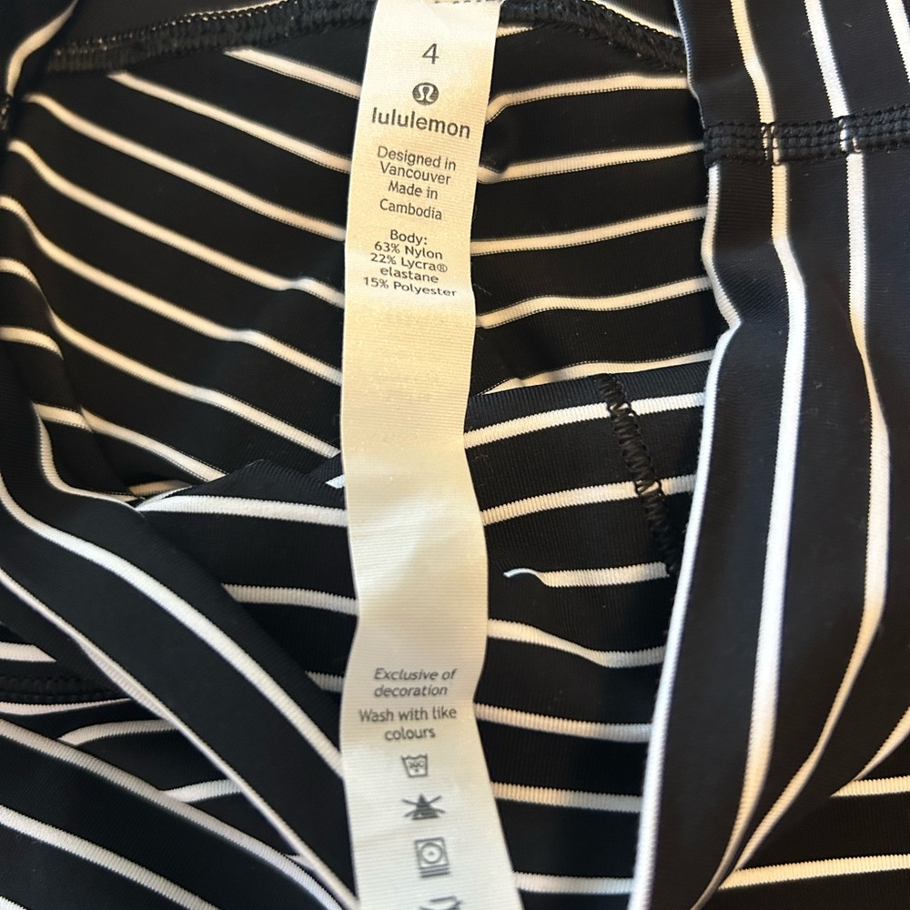 lululemon Black and White Striped Leggings - Picture 6 of 6